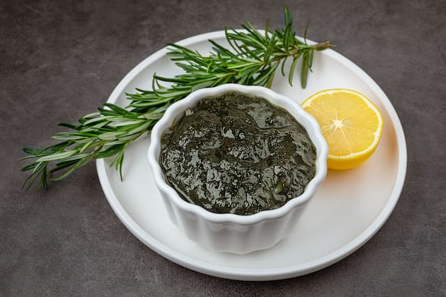 Икра клариевого сома мороженая